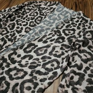 Black & Cream Cheetah Print Kimino w/ design misprint, but its hidden when worn